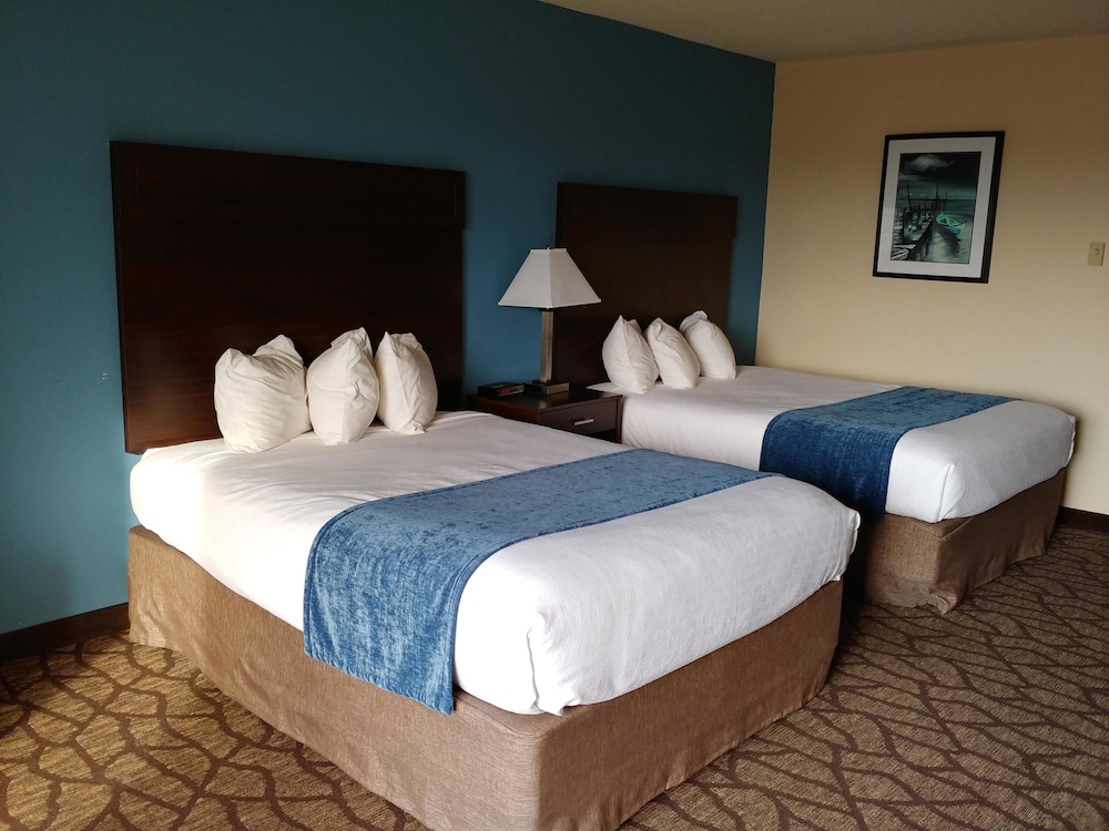 Harborside Inn - photo 17