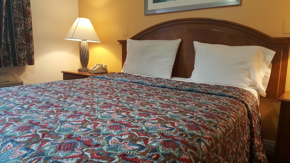 Flamingo Inn Long Beach - photo 6