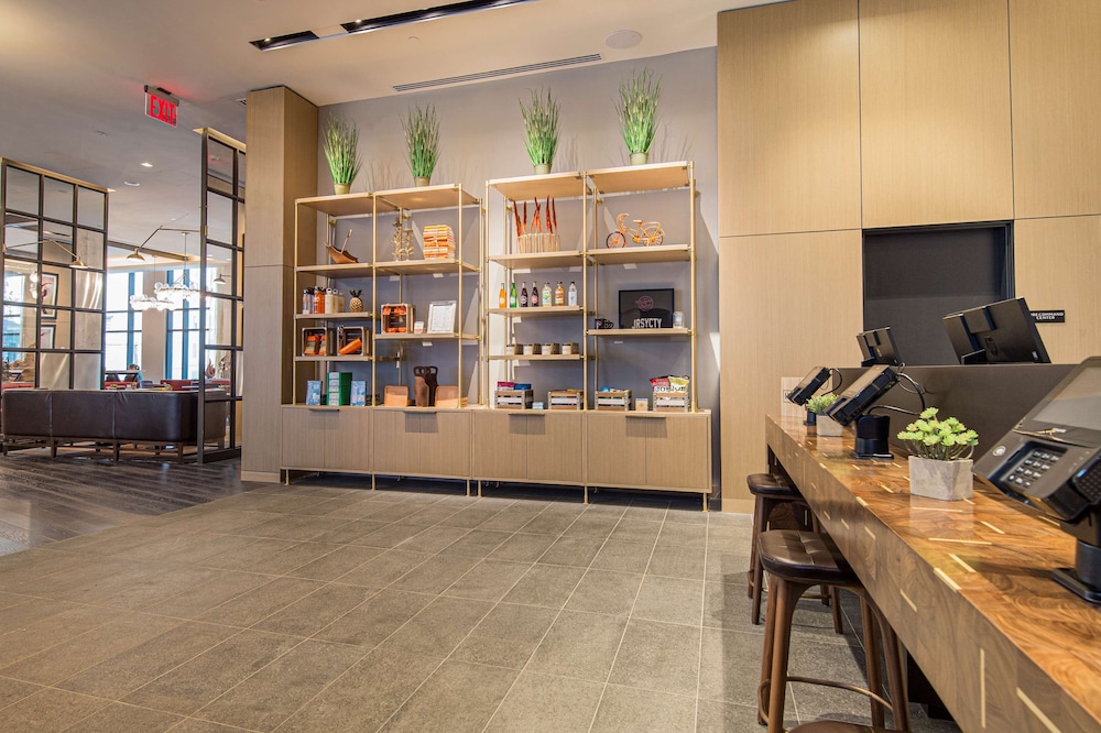 Canopy by Hilton Jersey City Arts District - photo 5