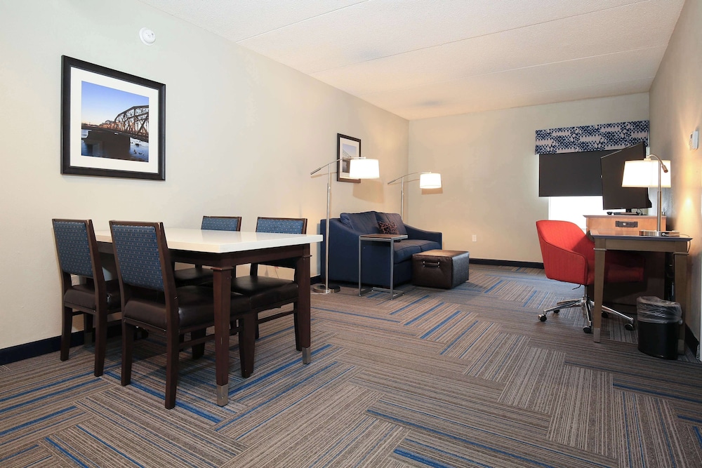 Hampton Inn Bordentown - photo 15