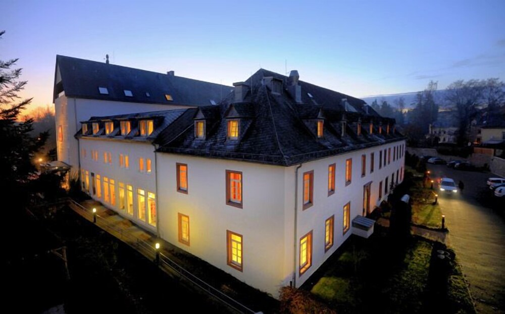 Augustiner Hotel — hotel in Hillesheim