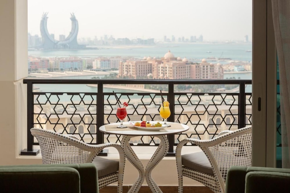 Retaj Baywalk Residence — 4-Star Luxury Hotel in Doha, Qatar