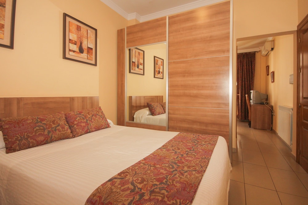 Hostal Costa Azul — 4-Star Luxury Hotel in Granada, Spain