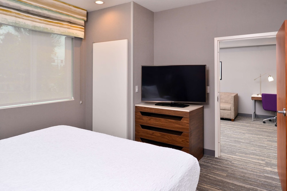 Hampton Inn & Suites Boise Spectrum - photo 49