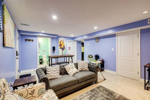 Lovely 2 Bedroom 2 Bath Unit in West Alexandria. — 4-Star Luxury Hotel in Alexandria, United States