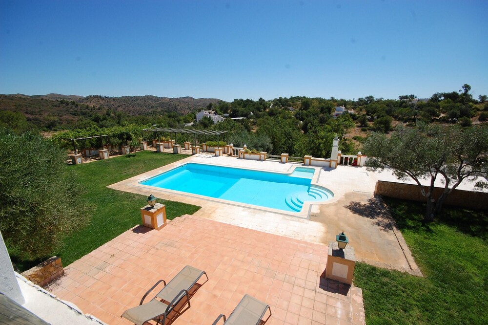 Rustic Villa Tavira with Mountain Views and Pool — 4-Star Luxury Hotel in Tavira, Portugal