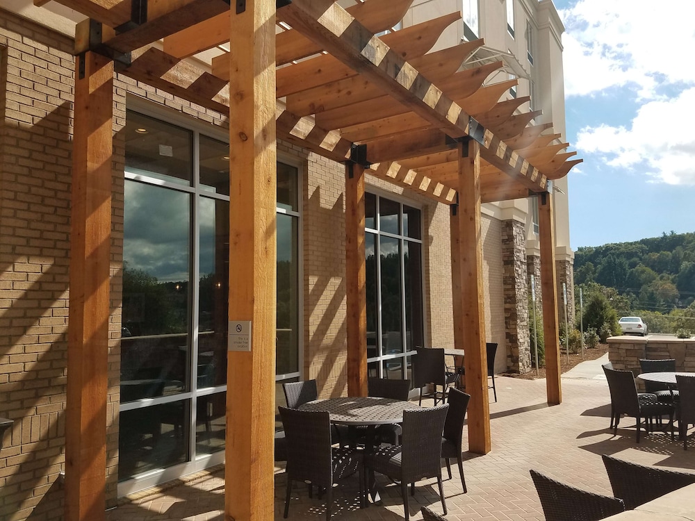 Hampton Inn & Suites Boone - photo 45