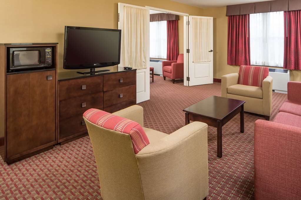 Comfort Inn & Suites Near Burke Mountain - photo 28
