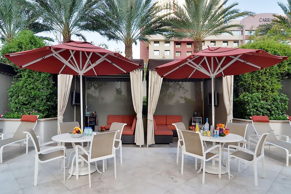 888 Two Bedroom Balcony Suite at Signature Condo Hotel - photo 21
