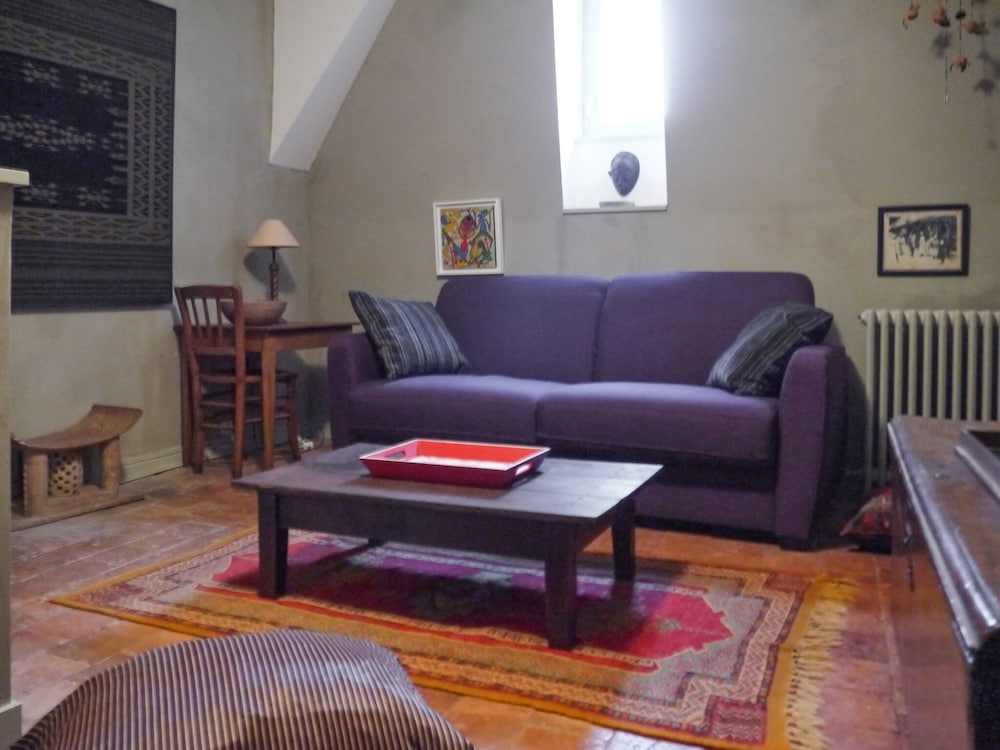 Apartment Place De La Bilange — 4-Star Luxury Hotel in Saumur, France