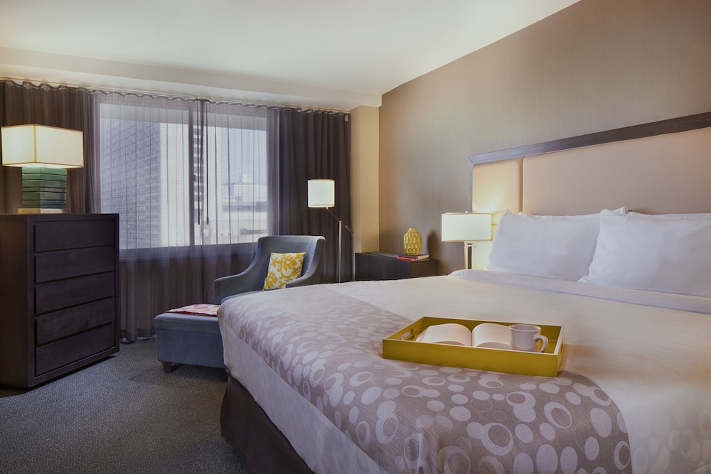 The Windsor Suites - photo 7