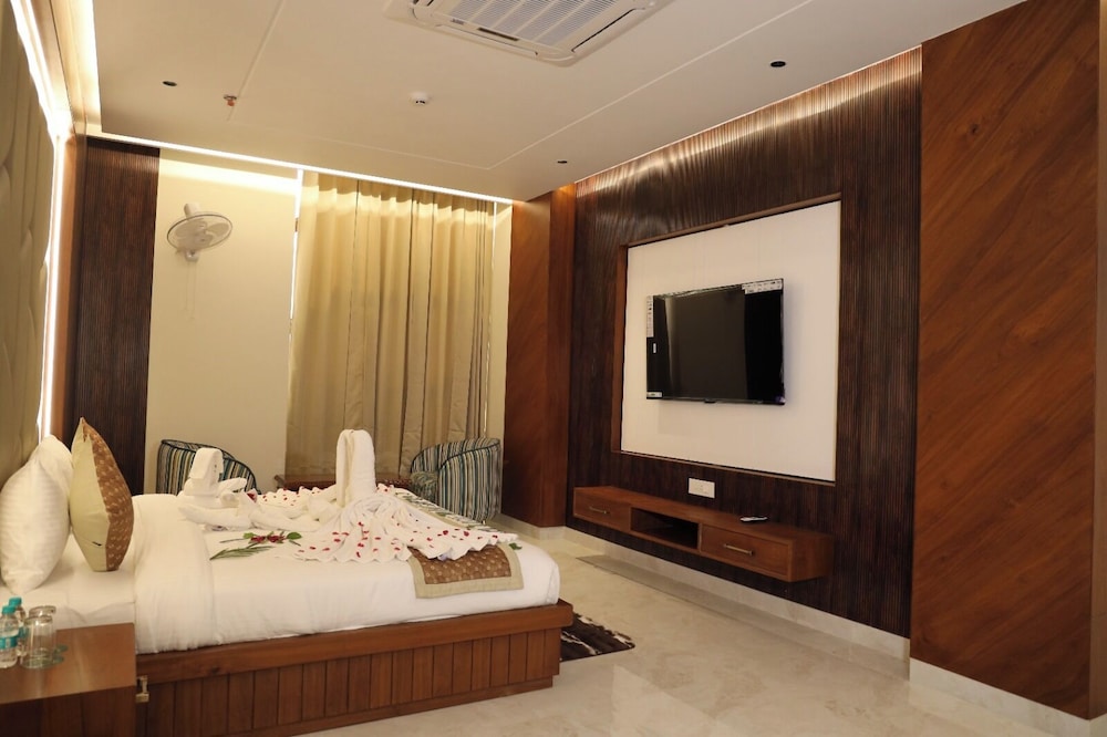 PushpRaj Heritage - last minute hotel in Shamli