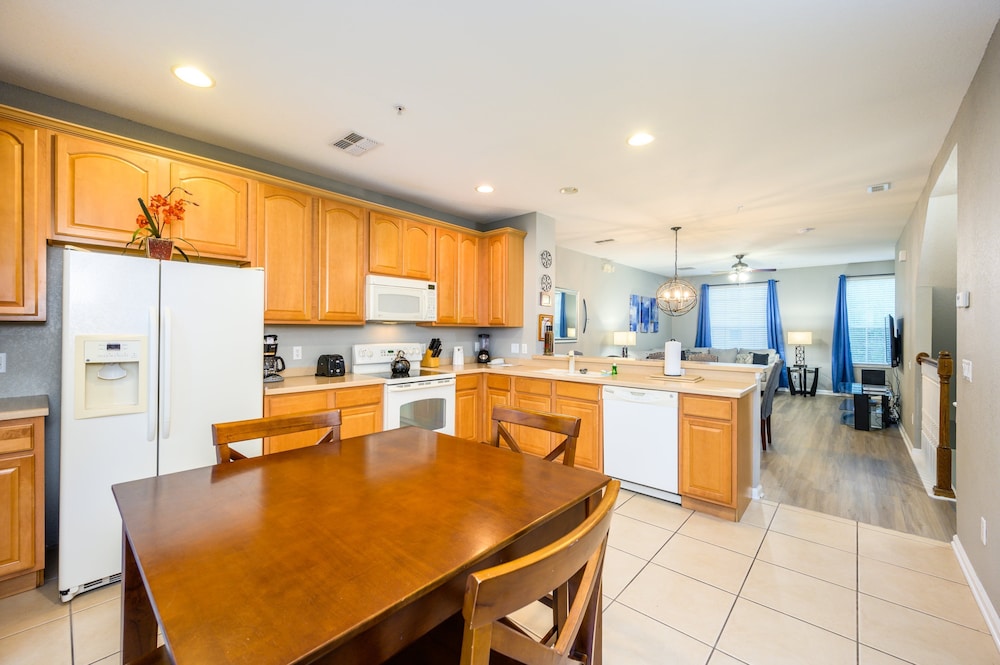 Vista Cay Resort Direct Townhomes by Millennium Management - photo 143