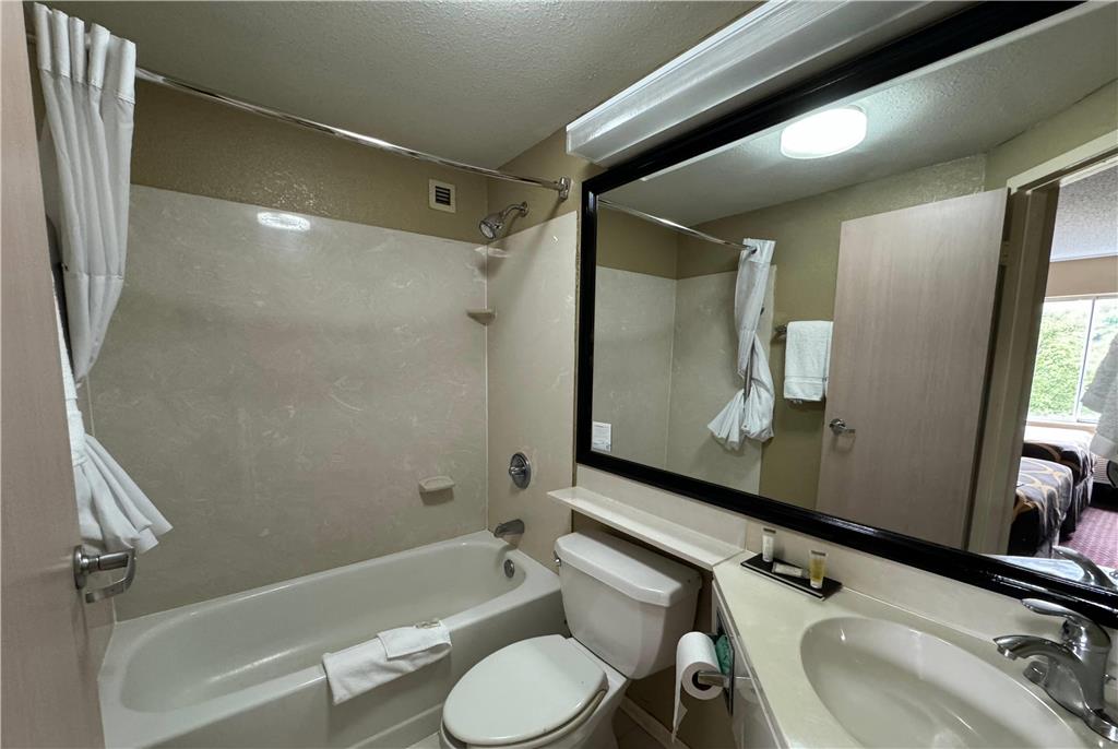 Super 8 by Wyndham New Cumberland - photo 16