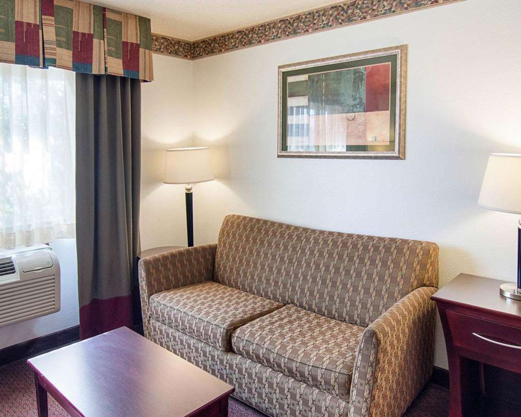 Quality Inn Midland South - photo 19