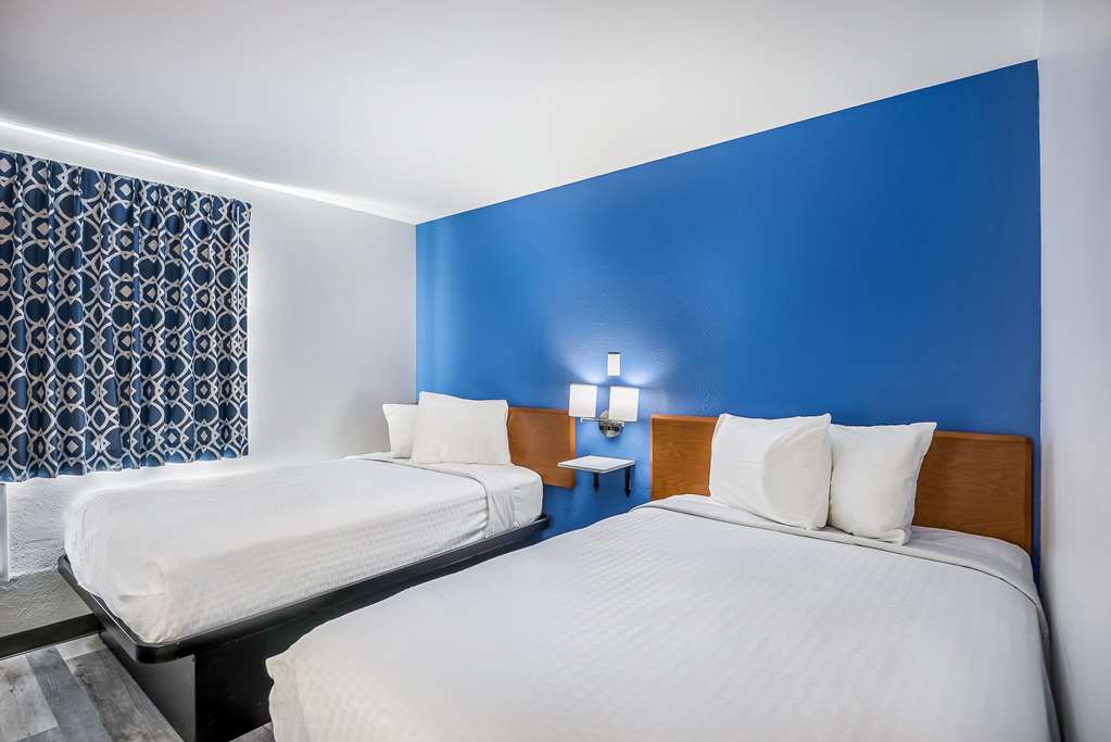 Americas Best Value Inn East Peoria - photo 11