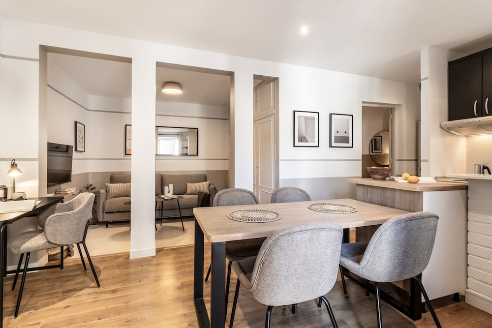 Cristal 1 Bedroom in Castellana hotel Castellana Madrid