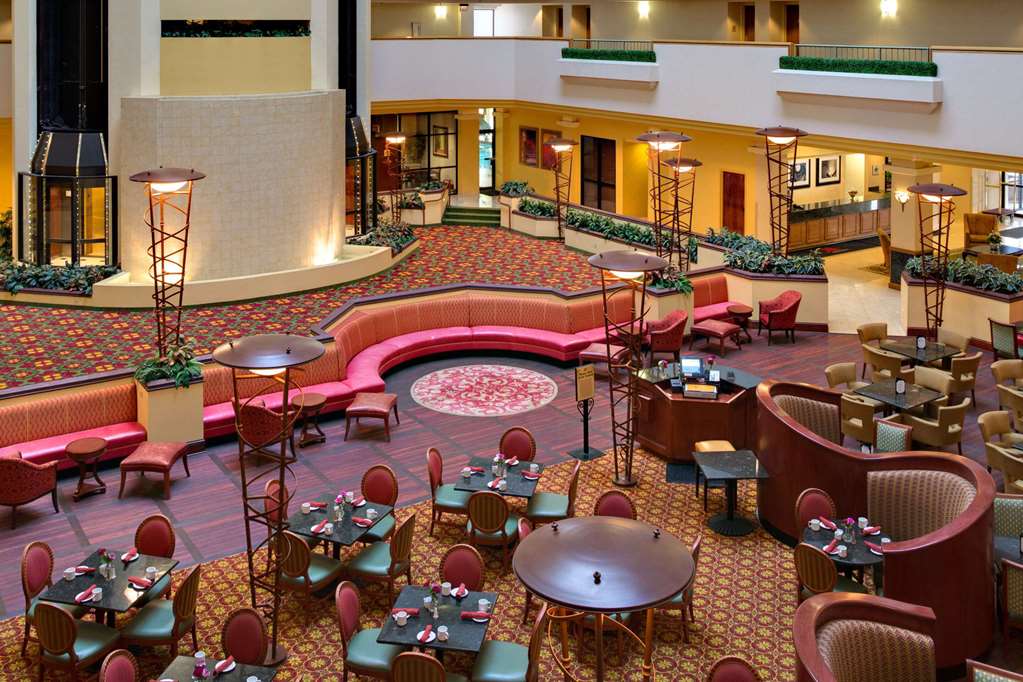 Radisson Hotel Cedar Rapids - photo 3