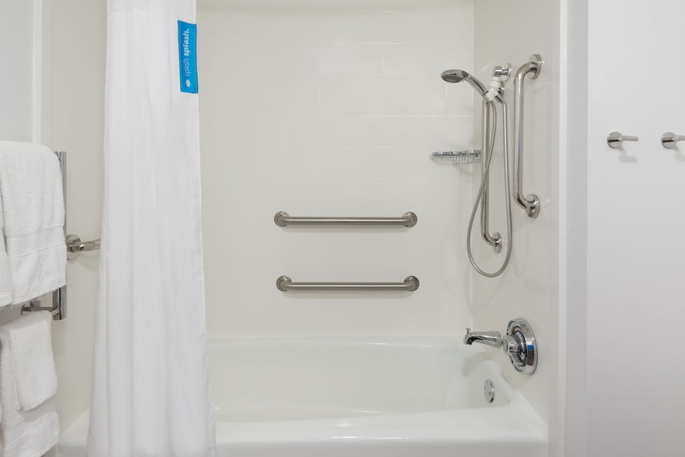 Hampton Inn Atlanta Perimeter Center - photo 5