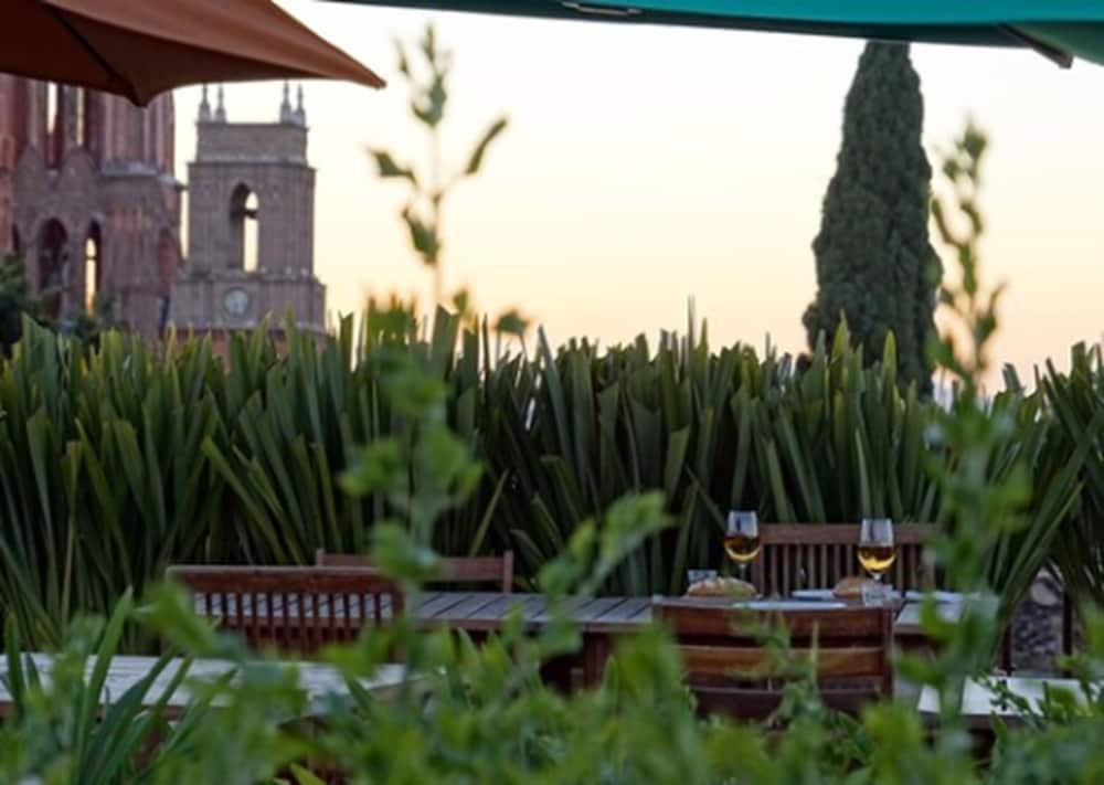 Casa de los Olivos — 4-Star Luxury Hotel in San Miguel De Allende, Mexico