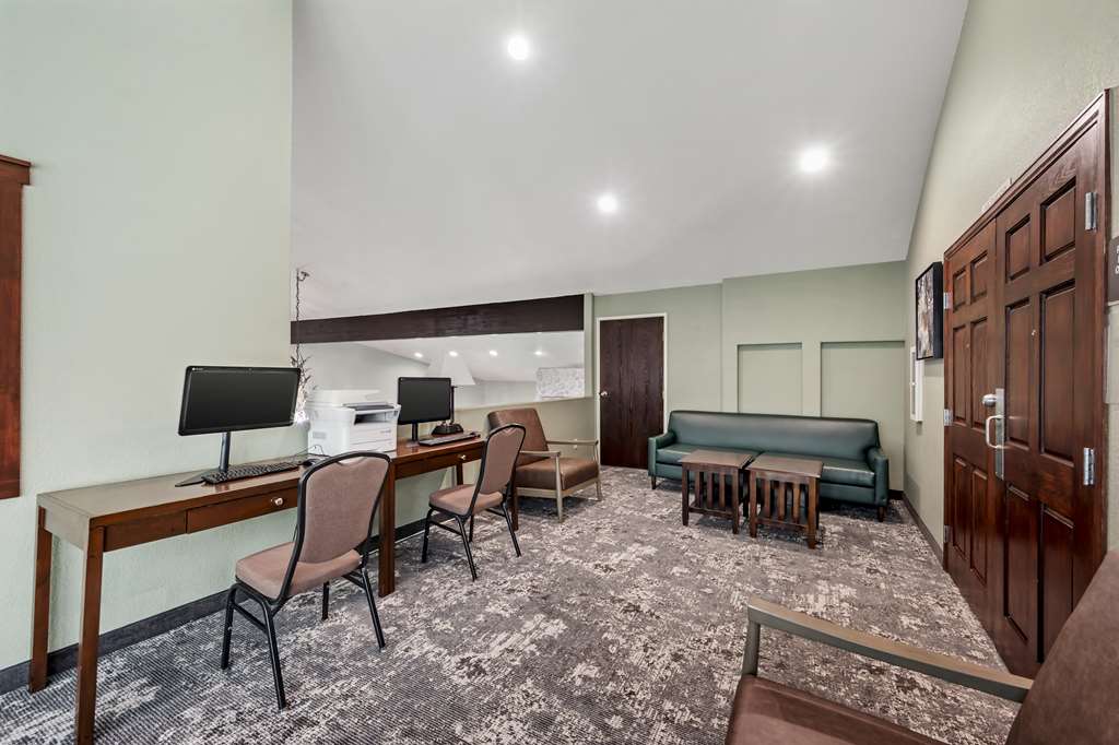 Best Western Plus Eagle Vail Airport - photo 10