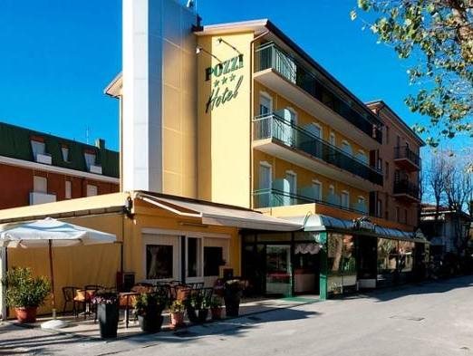 Albergo Ristorante Pozzi in San Mauro A Mare, Italy