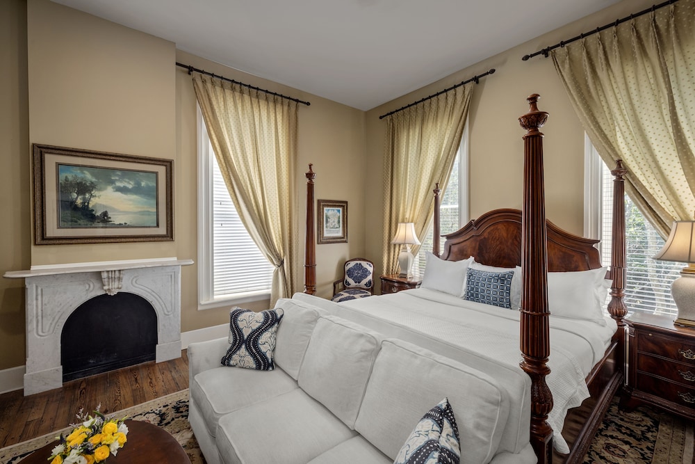 Hamilton Turner Inn - photo 26