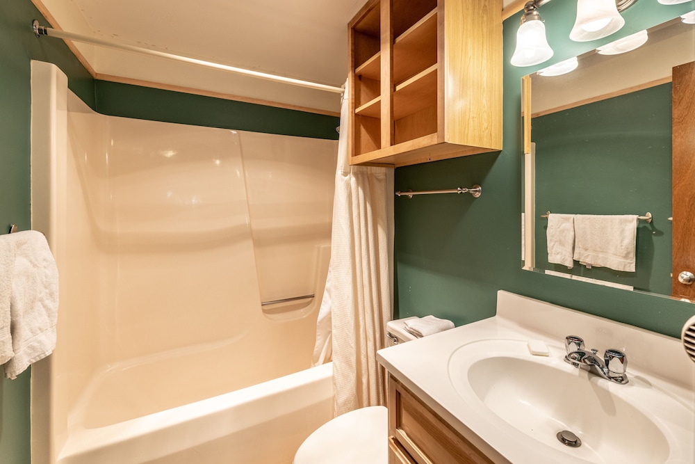 Smugglers' Notch Resort Private Suites - photo 107