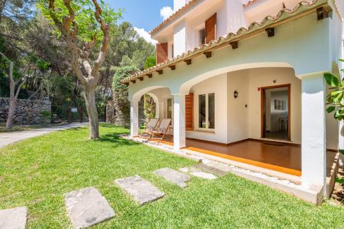 Can Botana 12 - carbon neutral hotel in Pollenca