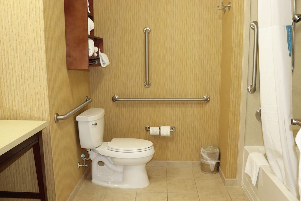 Hampton Inn Austin Oak Hill - photo 33