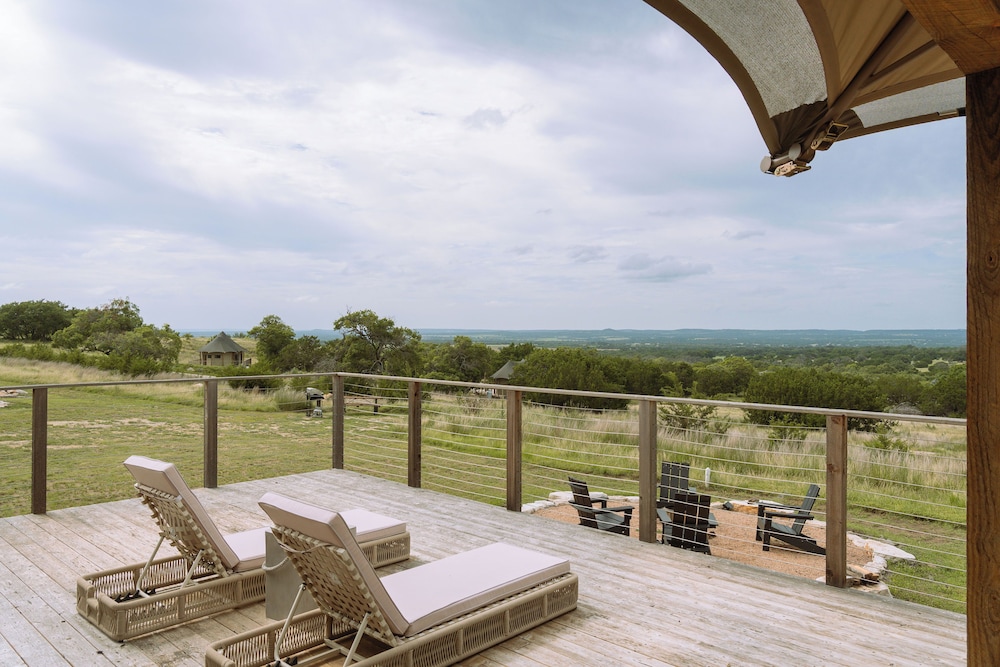 Outdoorsy Hill Country - photo 67