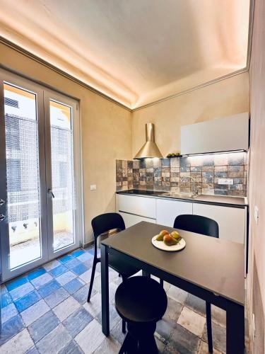 Hostdomus Smeraldo Suite Seafront apartment BIKE ROOM — 4-Star Luxury Hotel in Finale Ligure, Italy