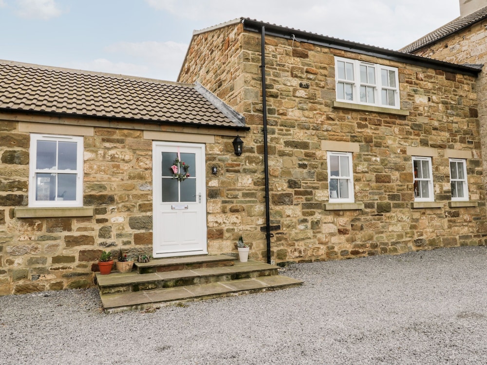 Fell Briggs Cottage — 4-Star Luxury Hotel in Redcar, United Kingdom