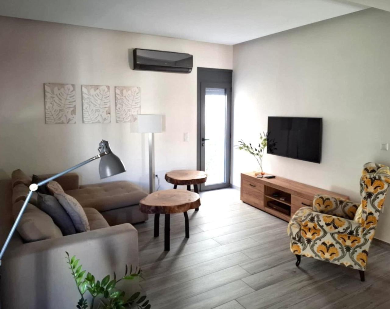 Cube House — 4-Star Luxury Hotel in Agia Paraskevi, Greece