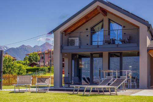 Villa Vento — 4-Star Luxury Hotel in Colico Piano, Italy