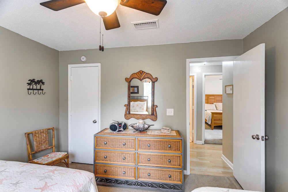 Resort style Condo in St Simons 1 Mi to Pier - photo 9