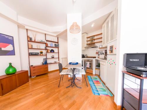 Central Boutique Apartment for2 — 4-Star Luxury Hotel in Rome, Italy