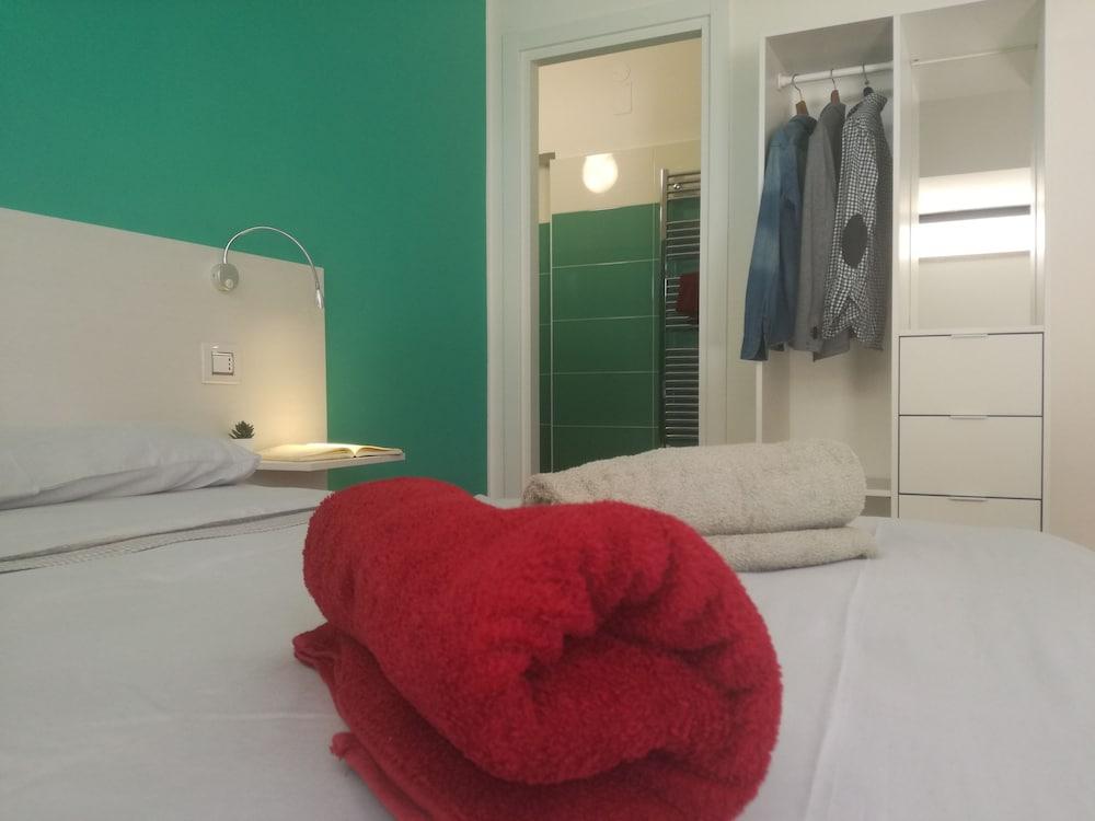 B&B Villa Napoli — 4-Star Luxury Hotel in Battipaglia, Italy