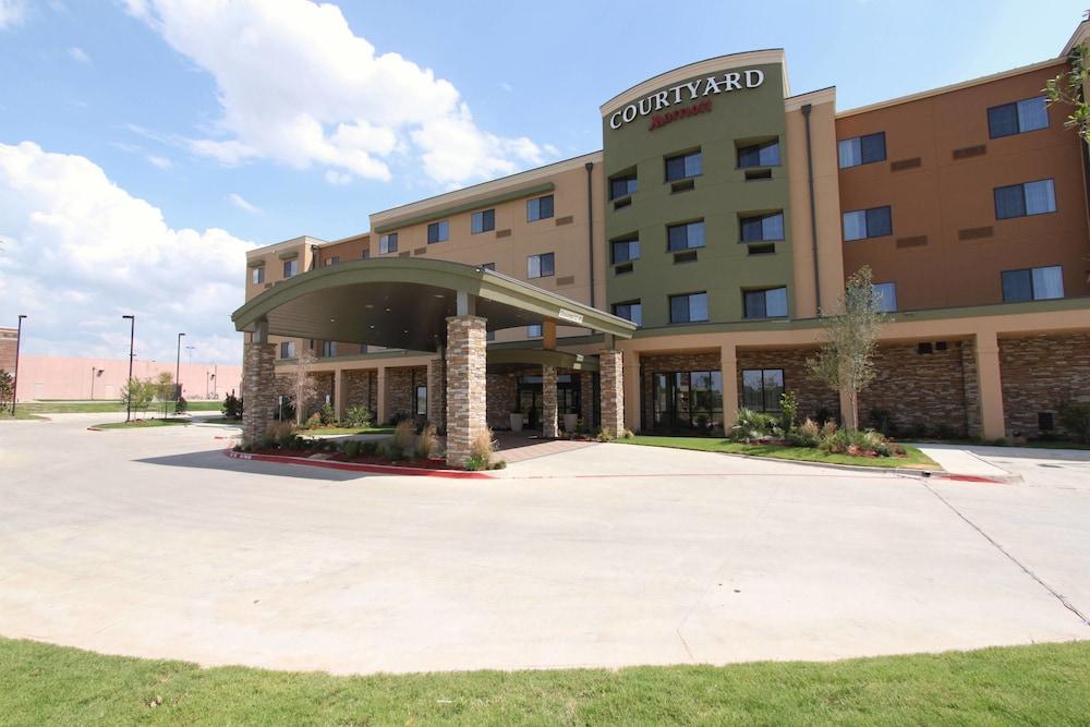 Courtyard by Marriott Fort Worth West at Cityview - photo 18