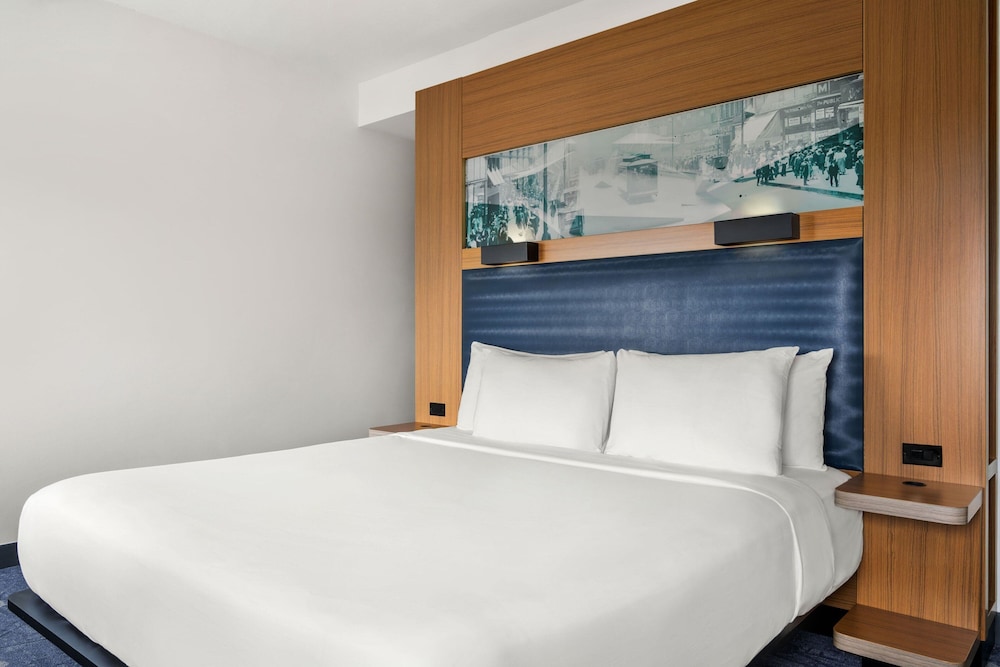 Aloft Chicago O'Hare - photo 8