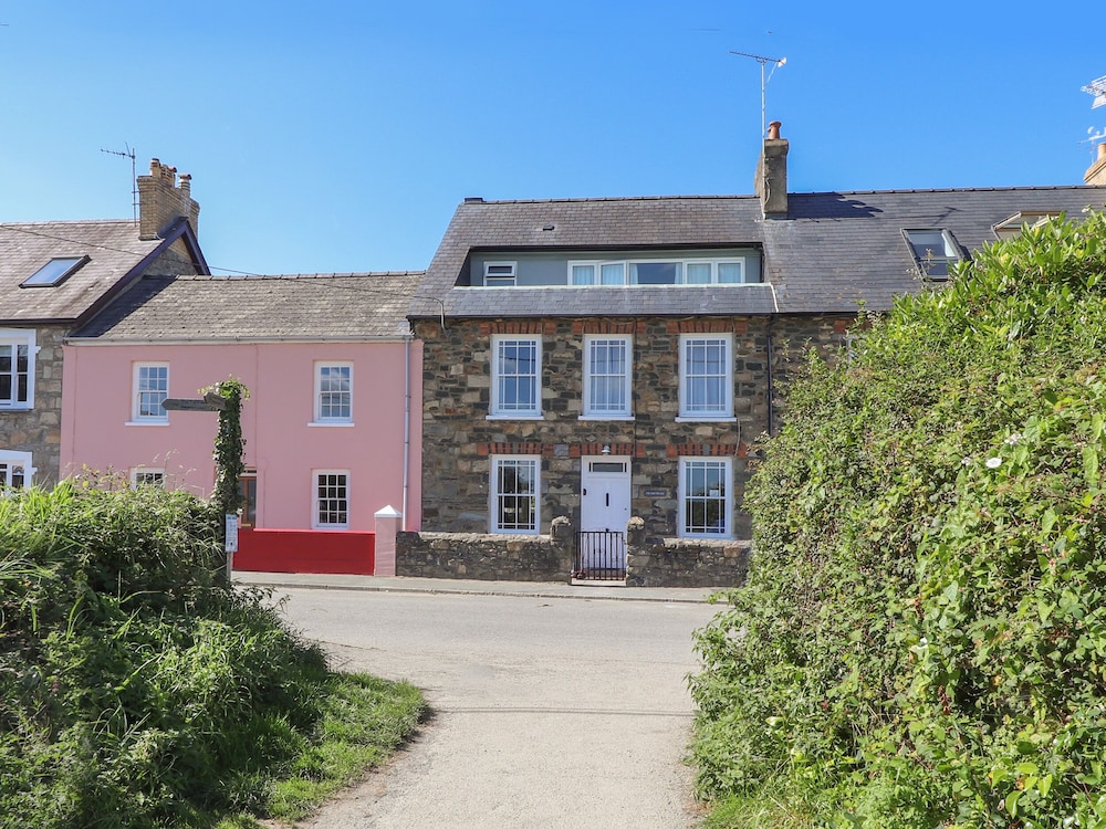 Neverndale in Newport, United Kingdom