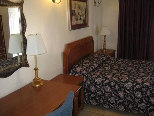 Route 66 Barstow Hotel - photo 4