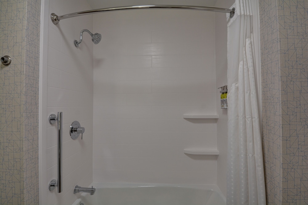 Holiday Inn Express & Suites Greenville Taylors by IHG - photo 20