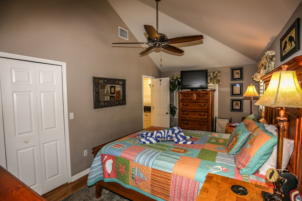 3610 Estero Blvd - photo 3