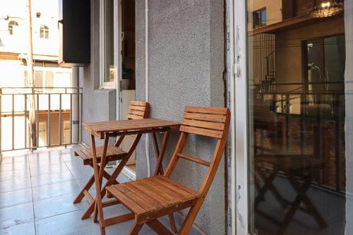 Modern Central Apt Near Stamba By Wehost