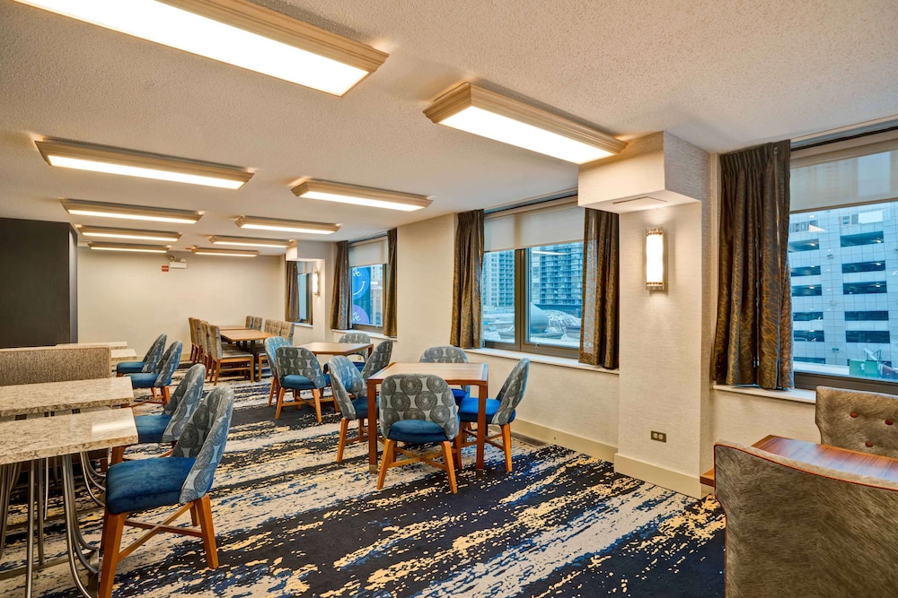 Homewood Suites by Hilton Chicago Downtown - photo 8
