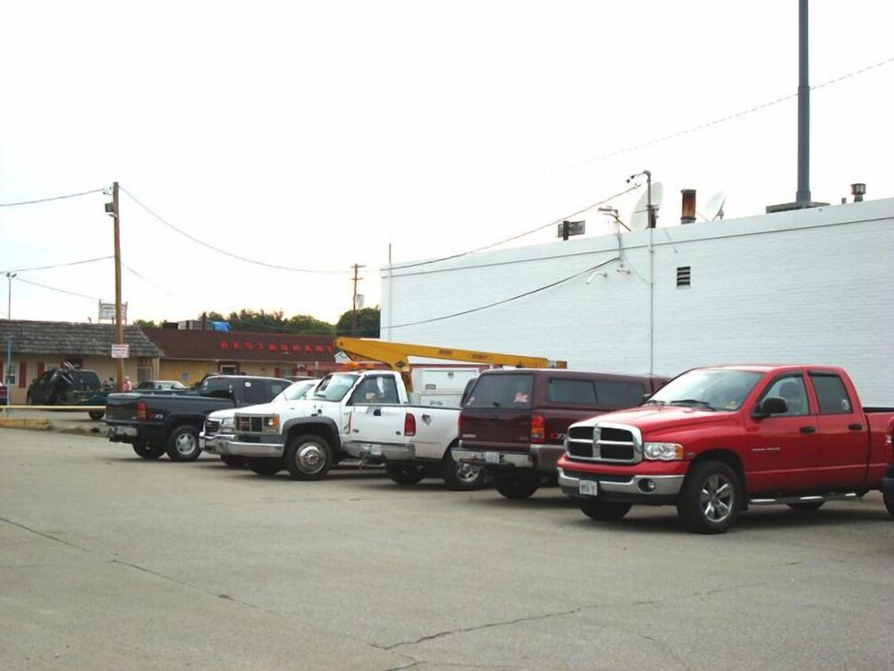Gray Plaza Motel - photo 15