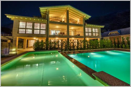Villa TaDi LaRo Luxury Panorama Comer See Colico — 4-Star Luxury Hotel in Colico Piano, Italy