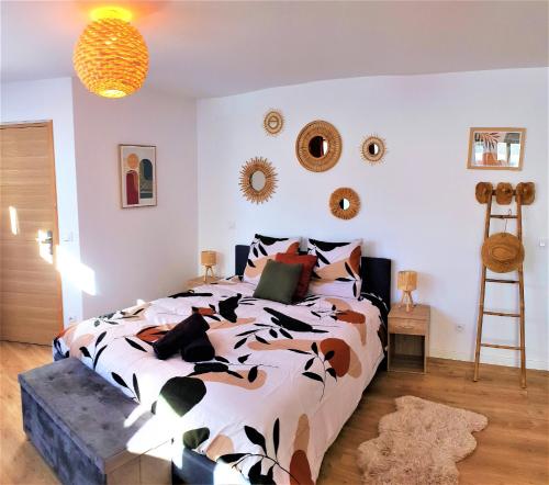 Petit Cocon Lumineux Clim Gare Velo - carbon neutral hotel in Unknown City