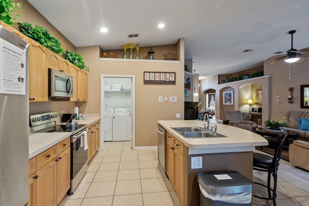 8104 fan Palm way - photo 14